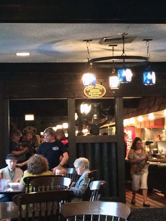 Gray Brothers Cafeteria - Restaurants - Mooresville, IN - Thumb 4